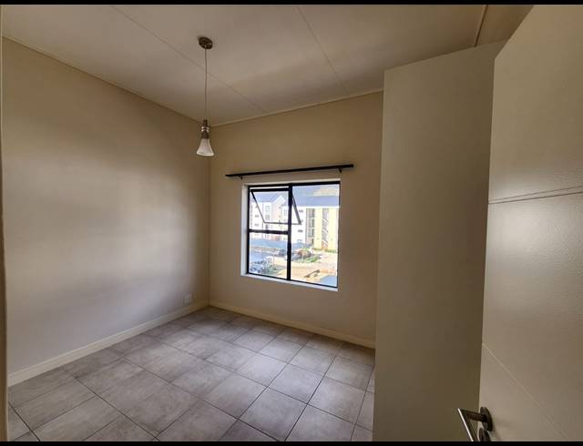 1 BEDROOM APARTMENT TO LET IN GREENBAY ECO ESTATE